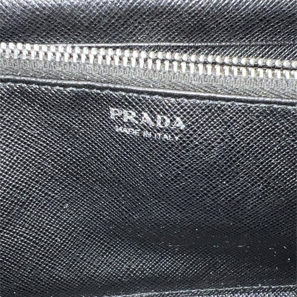 PRADA zip wallet - Picture 5 of 8